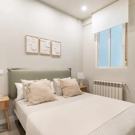 Apartamento Reformado En Metro Ibiza Alquiler Temporal Madrid Exterior photo