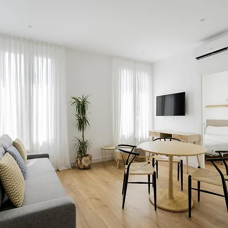 Apartamento Reformado En Metro Ibiza Alquiler Temporal Madrid Exterior photo